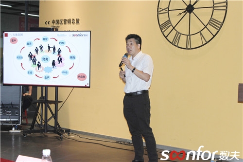 富联娱乐项目经理廖展茂